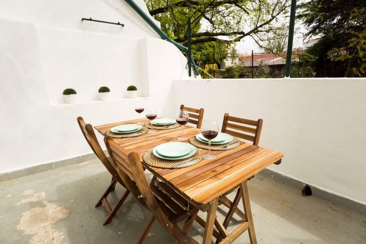 Ola Lisbon - Rato Terrace IV Apartment Luaran gambar